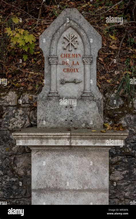 Chemin De La Croix Rocamadour Stone Marker France Stock Photo Alamy