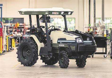 Electric Tractors Ready For Ohio Rollout Next Year The Western Producer