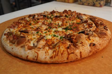 Smokehouse Chicken And Bacon Pizza Recipe