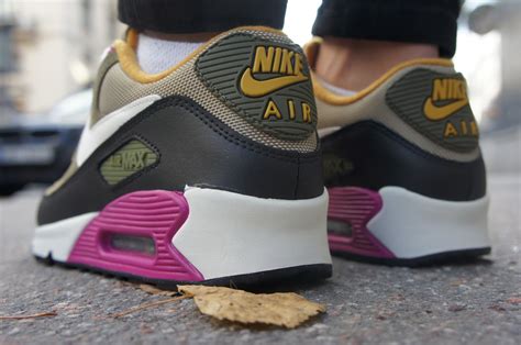 The Caliroots Blog: Womens Nike Air Max Fall 2012