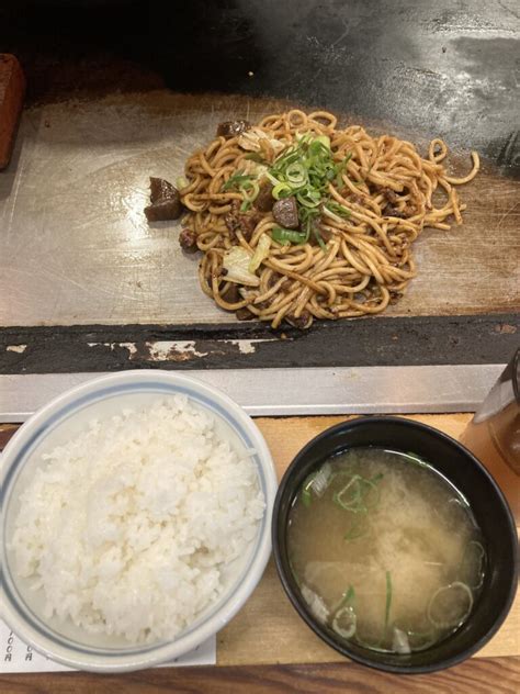 兵庫三宮ランチ 長田本庄軒 三宮センタープラザ店 モチモチ麺のぼっかけ焼きそば 岡崎もなぺ