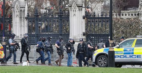 Attack near Parliament in London - ABC News