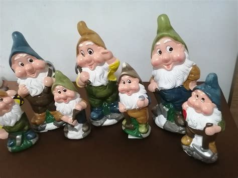 Set 7 Pitici De Gradina Pitesti OLX Ro