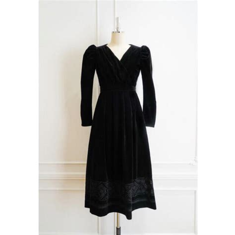 Her Lip To Herlipto Embroidered Velour Midi Dress By S