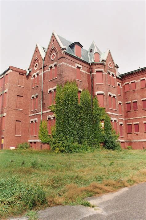 Danvers State Hospital - ABANDONED ASYLUM