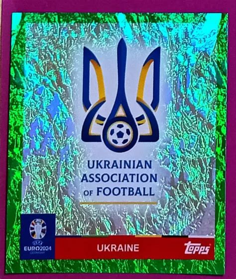 EM24 13 TOPPS EURO 2024 Sticker Parallel Grün Ukr 1 Logo Ukraine