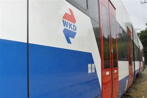 WKD już nie tak punktualne jak kiedyś WPR24 pl