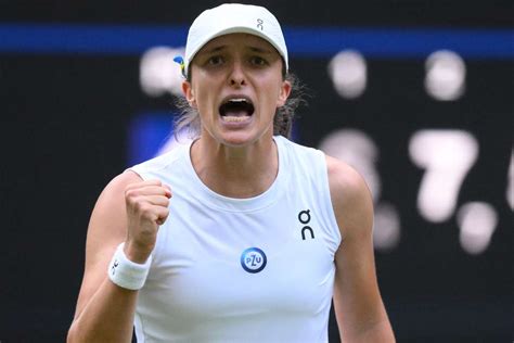 Wimbledon Swiatek Vince La Battaglia Con Bencic E Raggiunge I Quarti