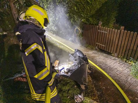 Brennende Hecke Sorgt F R Feuerwehreinsatz Einsatzbericht Flotwedel