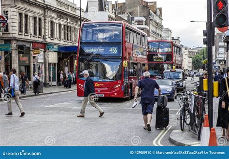 Paddington Station On Praed Street London Editorial Image - Image: 42950910