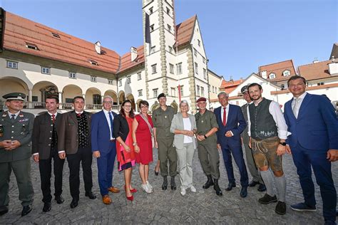 Feierliche Kommandoübergabe Kärnten hat offiziell neuen Militär