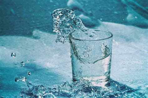 Bere Acqua Frizzante Prima Di Dormire Ecco Cosa Succede Cefalunews