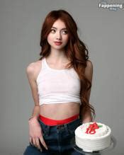 SICILY ROSE Nude AZNude