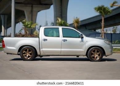 Lowered Toyota Hilux Vigo Modified : Lowered Toyota Hilux Vigo Fortuner ...