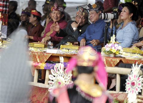 PESTA KESENIAN BALI ANTARA Foto