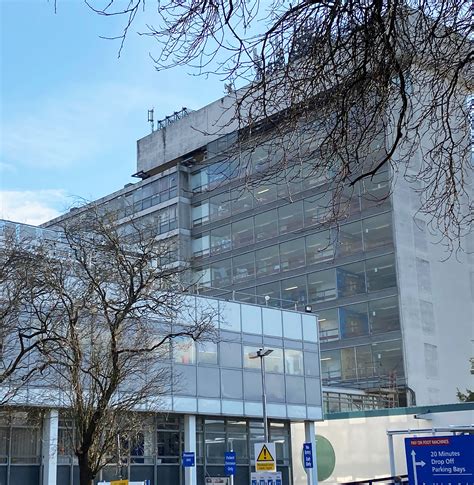 Hillingdon Hospital - Komfort Services