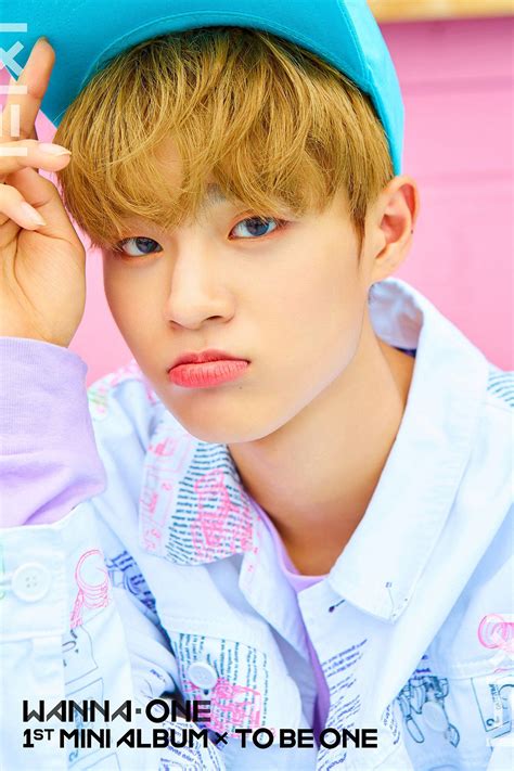 9 Photos That Prove Wanna One Daehwi Is Actually An Otter - Koreaboo