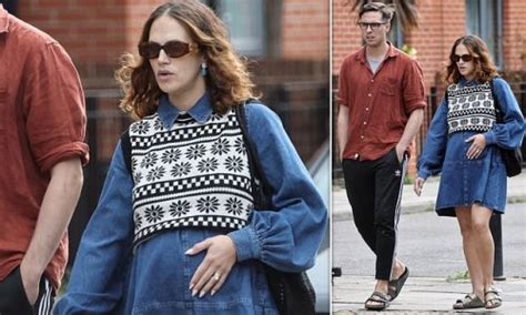 Pregnant Jessica Brown Findlay Flaunts Her Growing Baby Bump In A Denim