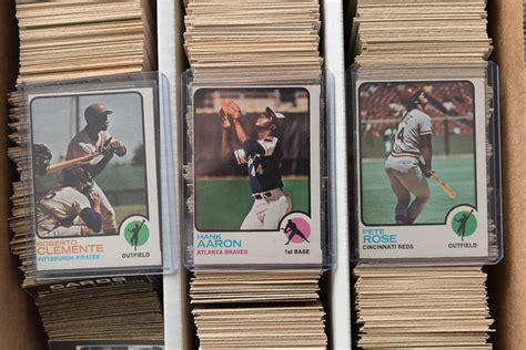 Lot Detail Lot Of 2000 O Pee Chee Baseball Cards 1971 1984