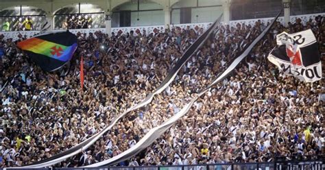 Em poucas horas Vasco vende 10 mil ingressos para jogo contra o Náutico