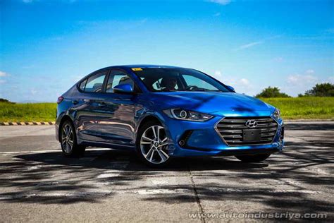 2016 Hyundai Elantra Gls Car Reviews