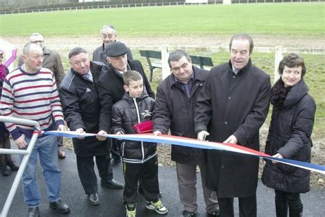 Le Nouveau B Timent Du Stade Inaugur Saint R My Sur Avre