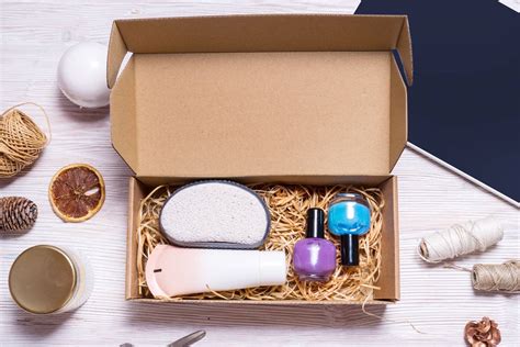 The 11 Best Subscription Boxes | Gifts That Keep On Giving