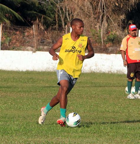 Luverdense confirma contratação do atacante Edgar do Sampaio Corrêa