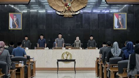 Jabatan Ridwan Kamil Uu Ruzhanul Ulum Berakhir 5 September 2023 DPRD