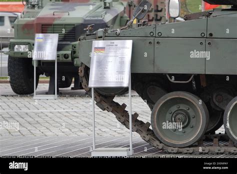 Moskau Russia 28th Apr 2024 A German Leopard 2 Battle Tank Captured