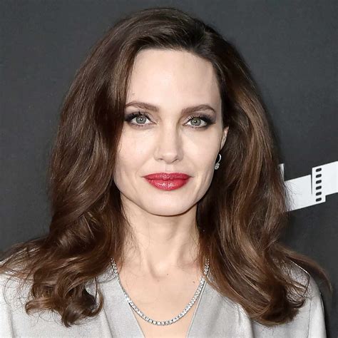 Angelina Jolies Beauty Evolution From The 80s To Now