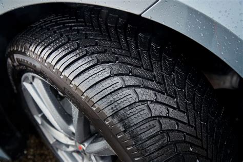 Bridgestone Launches New Blizzak Enliten Tyre Asia S Ultimate Tyre