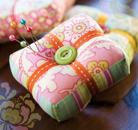 Square Deal Pincushion Tutorial And Pattern