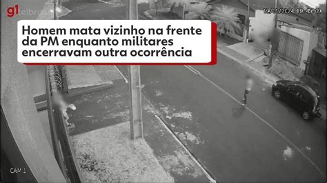 Homem Mata Vizinho Na Frente Da Pm Enquanto Militares Encerravam Outra