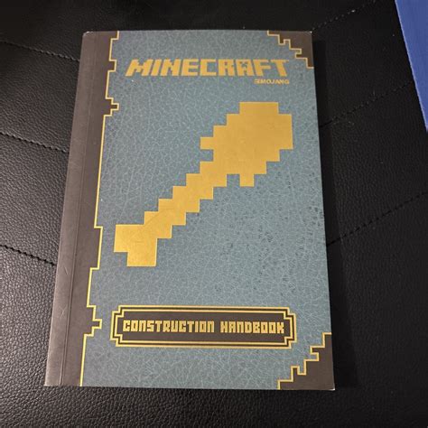 Minecraft Construction Handbook By Mojang Staff Trade Paperback