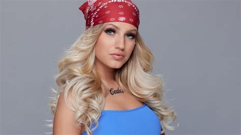 celeb vagyok ments ki innen vv merci aggodik hogy   miatt nem