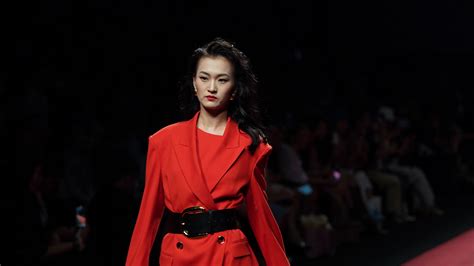 Shenzhen Fashion Week Kicks Off Eyeshenzhen