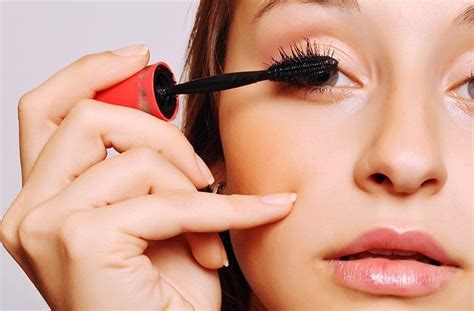 How To Get The Perfect Nude Makeup Look In 6 Easy Steps WOW 360