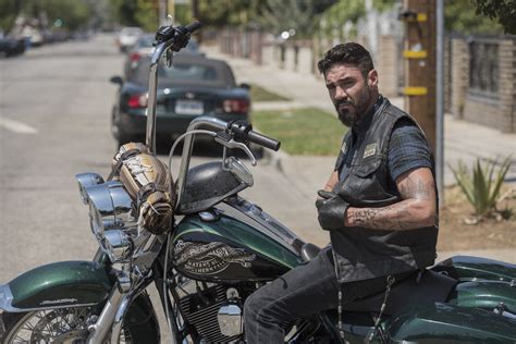 Whats Happening On Tv Tonight ‘mayans Mc Finale And More The