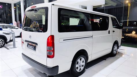 2023 Toyota HIACE Commuter 12-seater White Color, 60% OFF