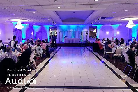 Chicago Wedding DJ at Elmcrest Banquets – Fourth Estate Audio