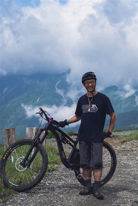 Mtbってなにが面白いの 滑り手たちのオフシーズンの過ごし方。＠白馬岩岳mtb Park スキー・スノーボード情報メディア Steep