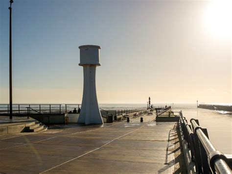 Littlehampton Lighthouse - Lighthouse Accommodation