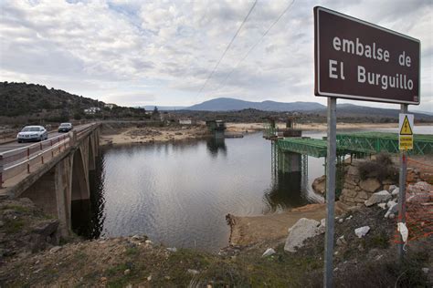 Fallece un joven de 18 años ahogado en el embalse de El Burguillo en El