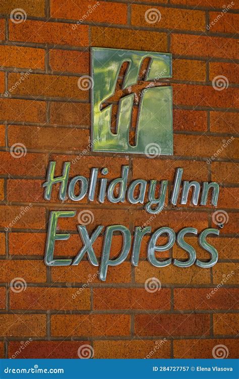 Holiday Inn Hotel Sign and Logo. Sign in Front of the Holiday in Hotel ...