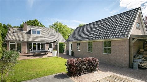 Te Koop In Drenthe Vrijstaande Woning Met Vrijstaande Garage En Bergzolder