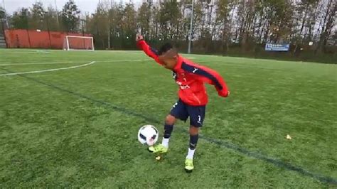 Watch: Omari Hutchinson shows off his incredible skills | Metro Video