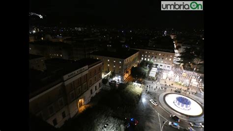 Terni Piazza Tacito Via Transenne E Cantiere Le Auto Tornano A