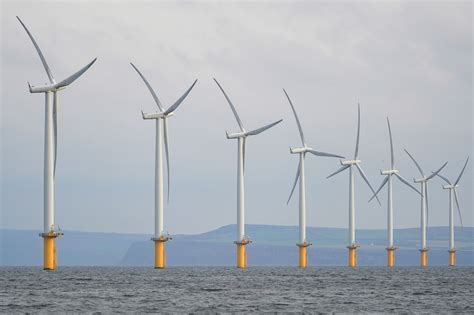 Annual Offshore Wind Installations To Triple This Decade Bloombergnef