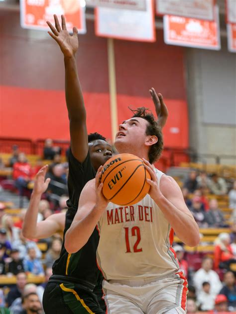 Mater Dei Basketball Makes Big Comeback To Beat Mira Costa In Division